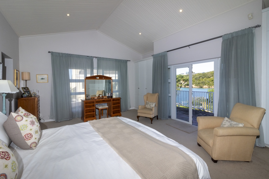 6 Bedroom Property for Sale in Royal Alfred Marina Eastern Cape